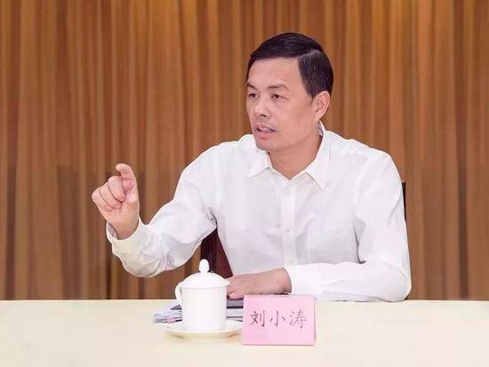 70后广东省政府秘书长上任 前任已升副省长