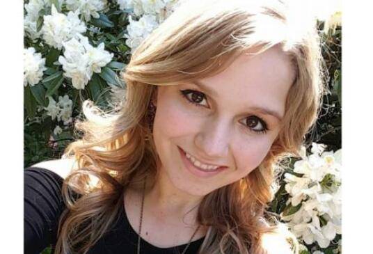 坠亡的21岁女大学生米歇尔·凯西（Michelle Casey）（图源：CNN新闻）