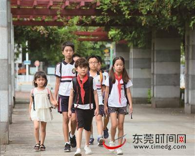 牛！东莞小学生写科幻小说，还自编自演拍成微电影