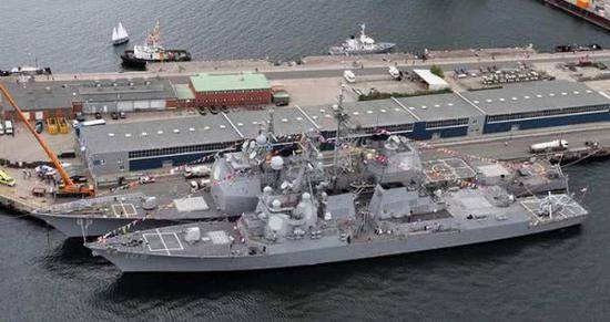 图为在波罗的海海域执行任务的美海军舰艇
