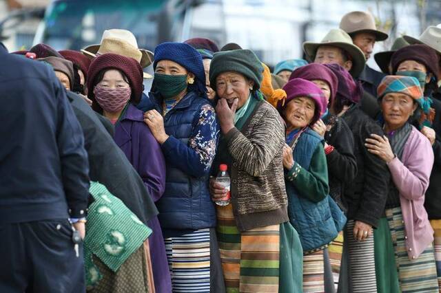 北京医疗专家走进西藏乡村义诊