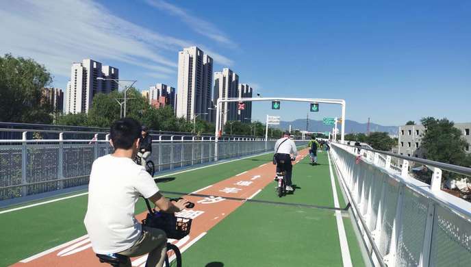 北京首条自行车专用路今开通，周边市民抢先体验，全程约20分钟