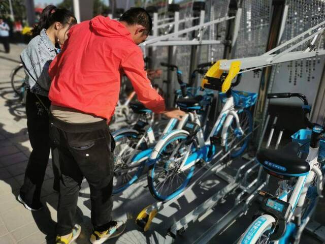 北京首条自行车专用路今开通，周边市民抢先体验，全程约20分钟