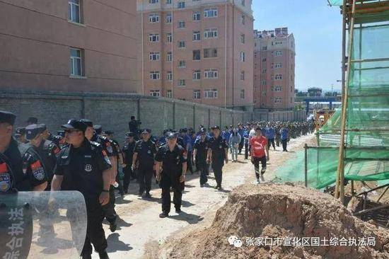 僵持三年阻高铁新城建设 张家口“钉子户”被强拆