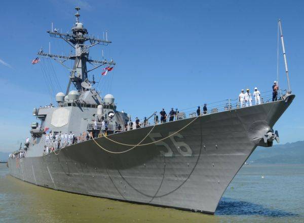 美海军承认被要求隐藏“麦凯恩”号驱逐舰
