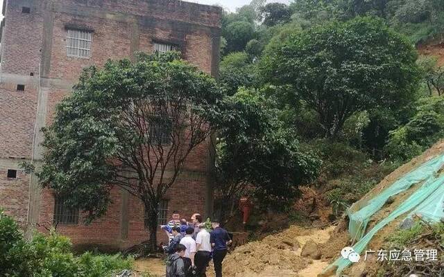 广东阳江泥石流冲垮工棚 被埋6人均遇难