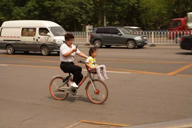 这张图集合了多种“混账行为” 网友看后都怒了