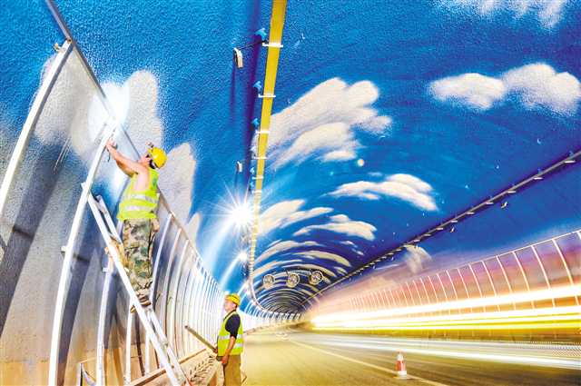 龙洲湾隧道工程将于9月底全线通车
