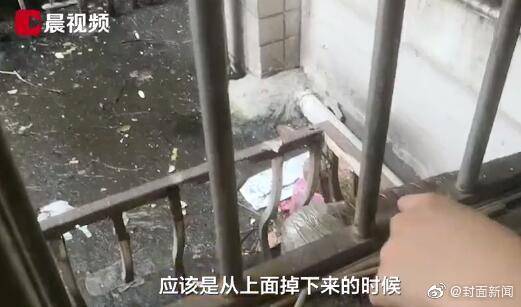 出生1小时男婴被扔下楼 95后妈妈涉故意杀人