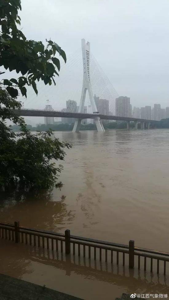 紧急持续提醒 南方“暴力雨”还要下3天(图)