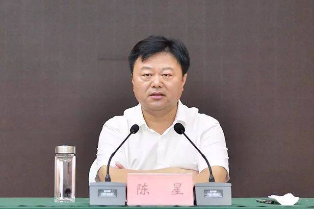 “禁用收割机割麦防污染”后，当地多次表态纠正官僚主义