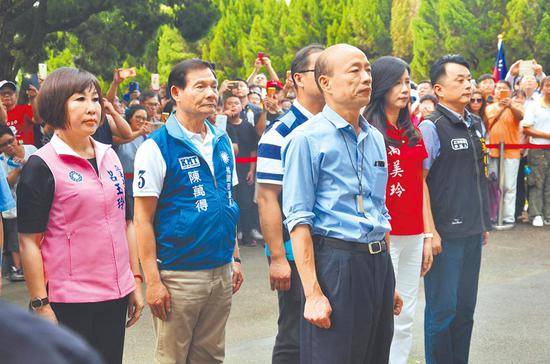 韩国瑜祭拜蒋经国（图源：中时电子报）