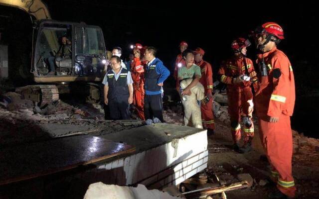 长宁地震7岁遇难男孩：一年级在读，爷爷奶奶同时遇难