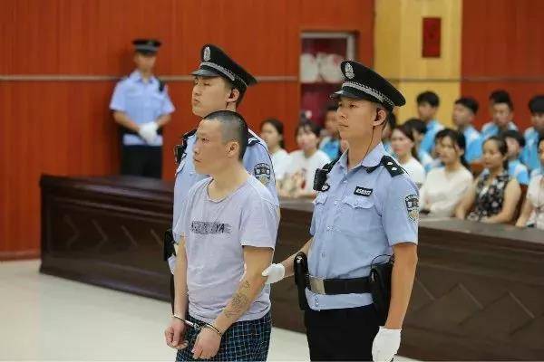 四被告人均获刑13年以上！严惩毒品犯罪绝不手软