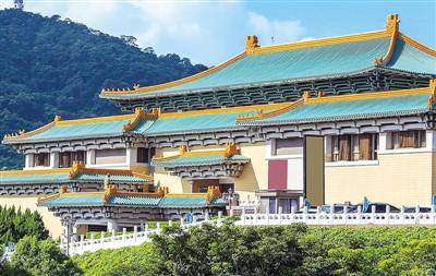 台北故宫虽然没有“宫”，但建筑采用中国传统宫廷样式，与博物院藏品相得益彰。