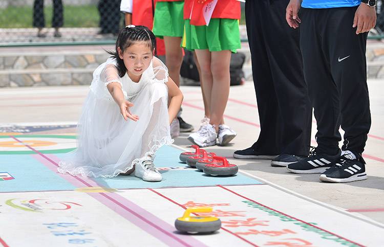 冬奥工地赛地壶奥林匹克日参与运动助力冬奥