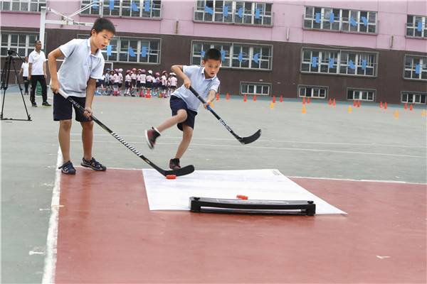 2019年北京市中小学生奥林匹克教育及冰雪进校园系列活动启动仪式成功举行