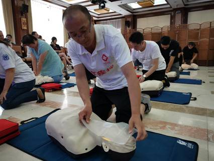 市卫生健康委举办卫生应急技能培训班