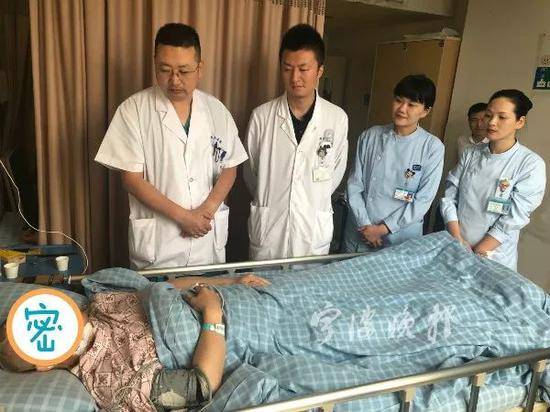 太可怕 这种习惯让45岁男子瘫痪