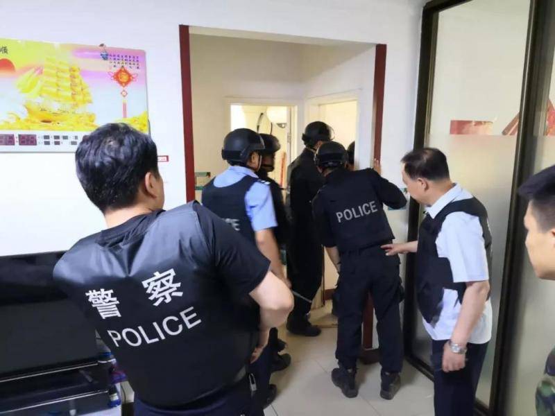 衡水一嫌犯被警方击毙：拒捕并击发自制火药发射装置