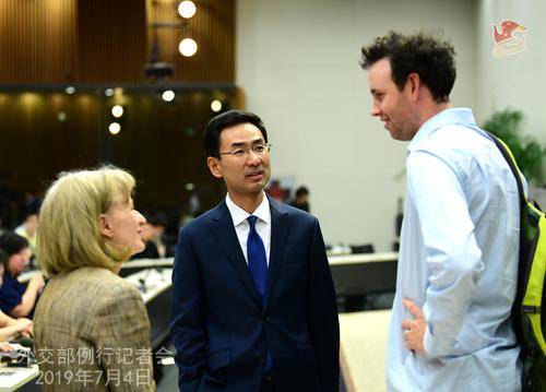 白宫官员称中方会购买美国大豆和猪肉 外交部回应