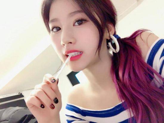 TWICE组合日本籍成员凑崎纱夏（Sana）