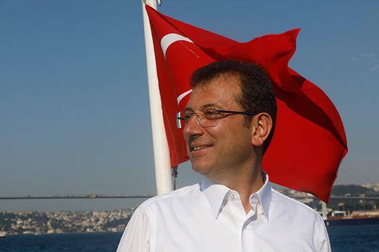 埃克雷姆·伊马姆奥卢（Ekrem Imamoglu）视觉中国资料图