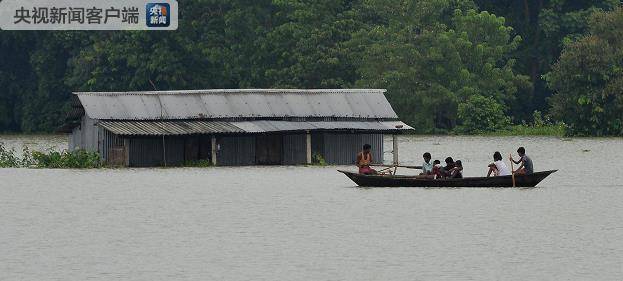 尼泊尔持续暴雨致河流决堤 洪灾已致至少67人死亡