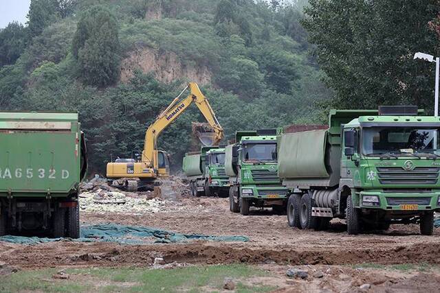 郑州五云山跑马场、停机坪等违建拆除完毕组图