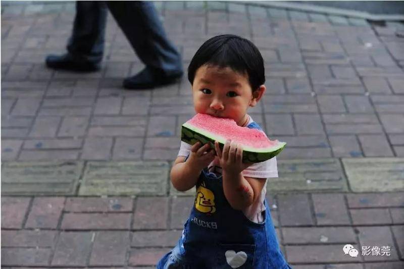 37℃！高温橙色预警下的东莞街拍