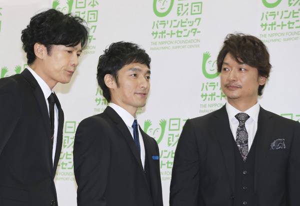 左起稻垣吾郎、草彅刚、香取慎吾资料图