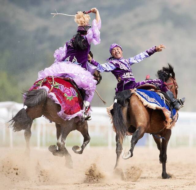 是时候让你知道什么叫做真正的骑马了！