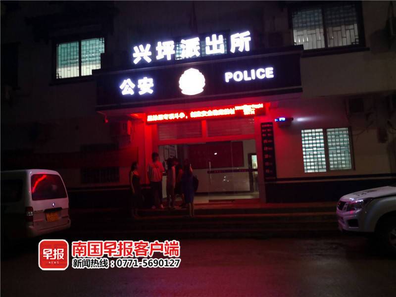 桂林一景区女浴室内装摄像头 16名女游客报警维权