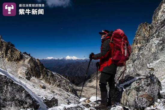 天书在登山