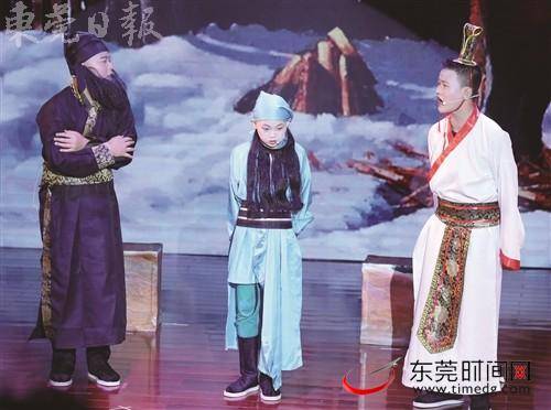 “小榕树、大情怀——为祖国喝彩”少儿相声（曲艺）专场汇报演出欢乐上演