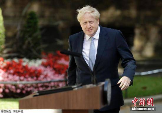 举贤不避亲！英新首相约翰逊组阁时给弟弟谋了个职位