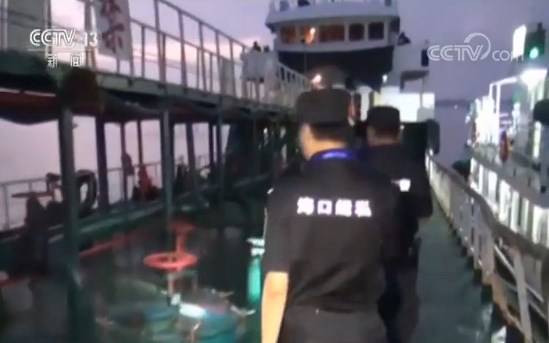 海南海关和海警联合打击成品油走私