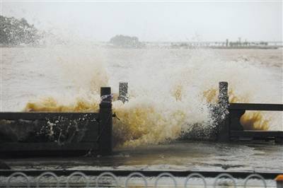 “韦帕”今日或第三次登陆我国，专家称其加强空间有限