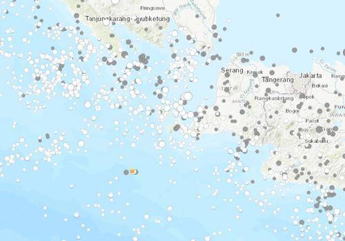 印尼爪哇岛海域发生7.4级强震 或引发3米高海啸