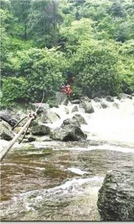 雷雨天别去山区河谷玩