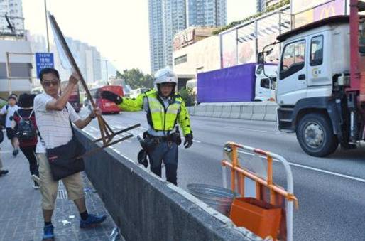 煽动市民罢工?香港上班族用行动证明暴徒搞事徒劳