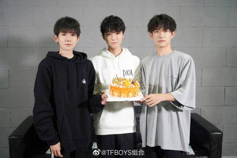 TFBOYS六周年演唱会倒计时，发文呼吁粉丝遵守秩序