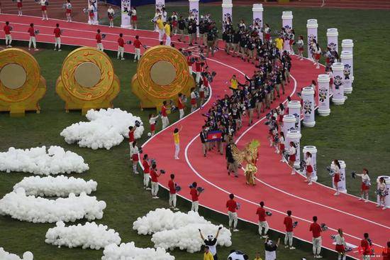 香港代表队出席成都世警会 观众高呼“雄起”力挺