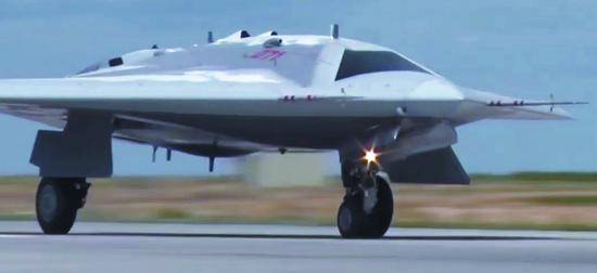 俄“六代机改良版”无人机首飞 中国专家这样评价