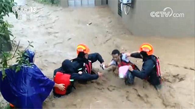 “利奇马”登陆 浙江宁波一村庄600余人被困 紧急疏散转移