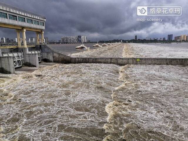 超强台风“利奇马”登陆山东多地强风暴雨组图