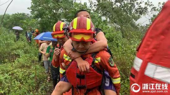 水位下降浙江临海撑住 预计利奇马11日晚到山东