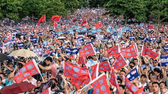 香港闹这么凶 中央为什么还不出手？