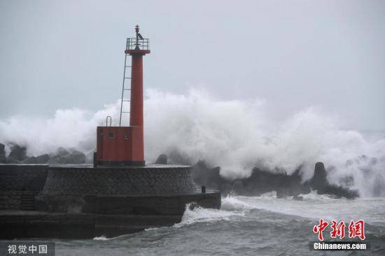 台风“罗莎”来袭俄滨海边疆区多地受洪水威胁