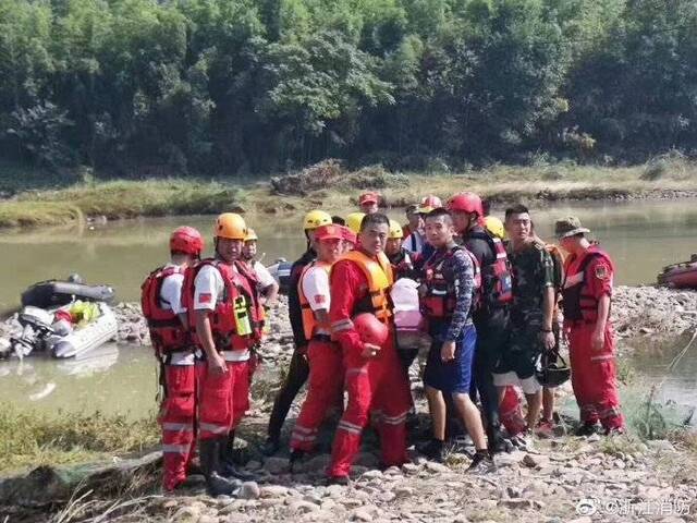 浙江一消防员救落水群众失联，遗体已找到